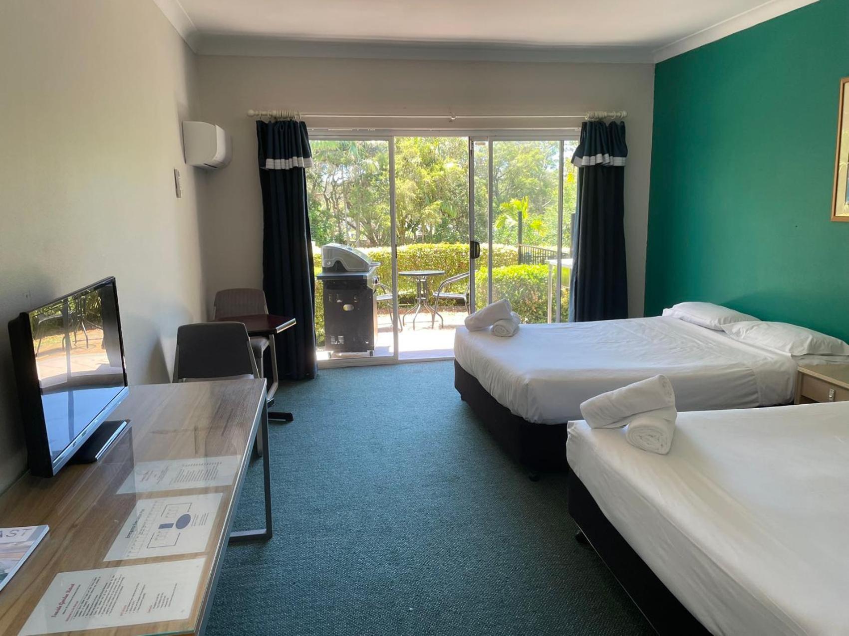 Seaside Garden Retreat Accommodation Wamberal Bagian luar foto