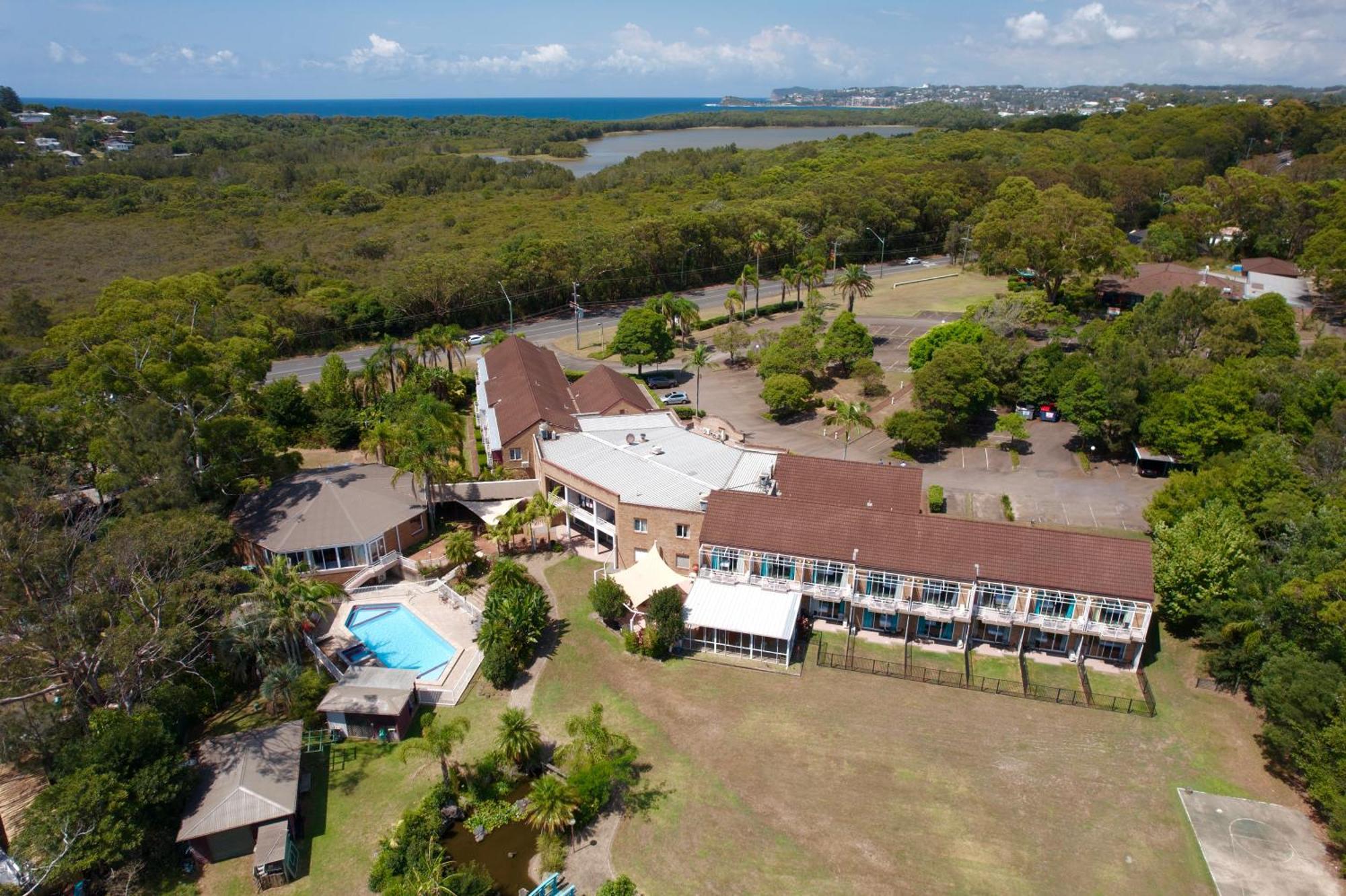 Seaside Garden Retreat Accommodation Wamberal Bagian luar foto